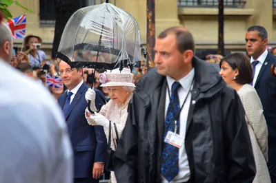 Visite de la reine Élisabeth à Paris